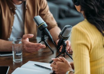 Spotify, Apple i Google Podcasts, ale nie tylko – gdzie słuchać polskich podcastów?