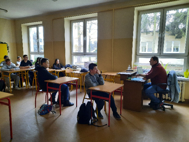 Spotkanie z ratownikiem medycznym w Cieninie Zabornym