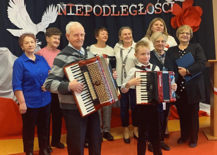 Wspólne świętowanie seniorów i przedszkolaków