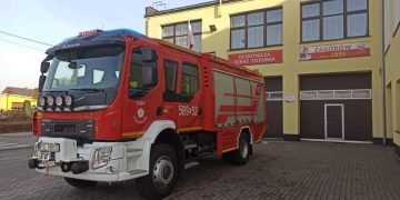 Uroczyste przekazanie wozu dla OSP w Zagórowie