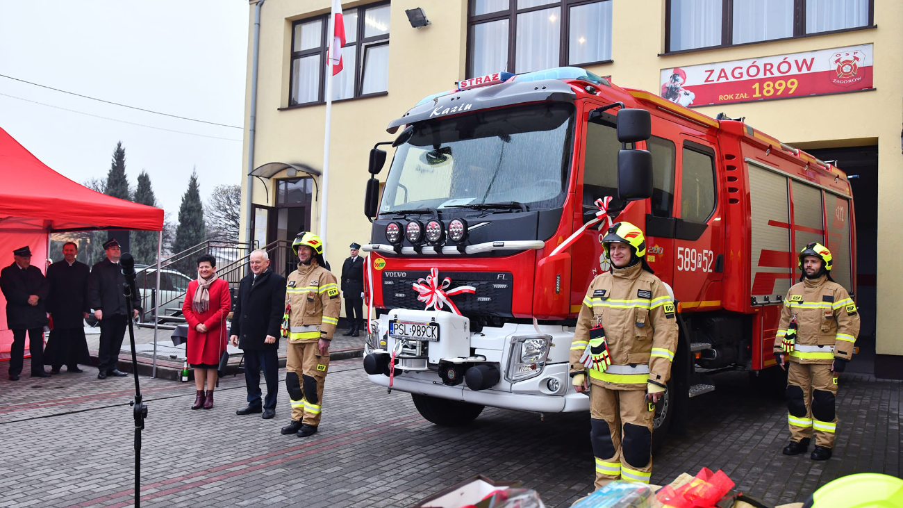 Uroczyste przekazanie wozu dla OSP w Zagórowie