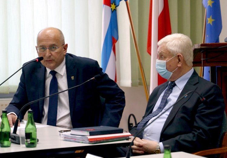 Nie będzie odwołania starosty. Kompromitacja opozycji