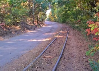 Ścieżka pieszo-rowerowa zamiast kolejki?