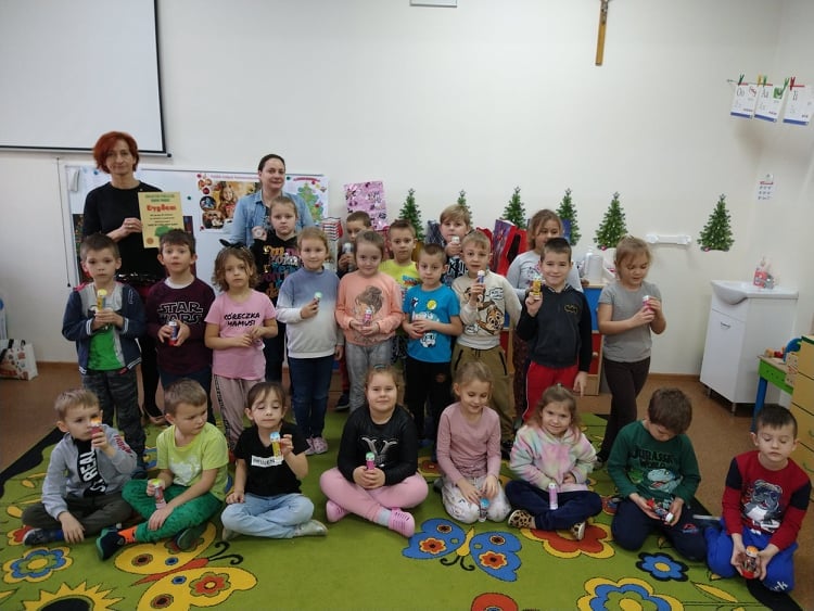 Spotkania z bajką w Powidzu