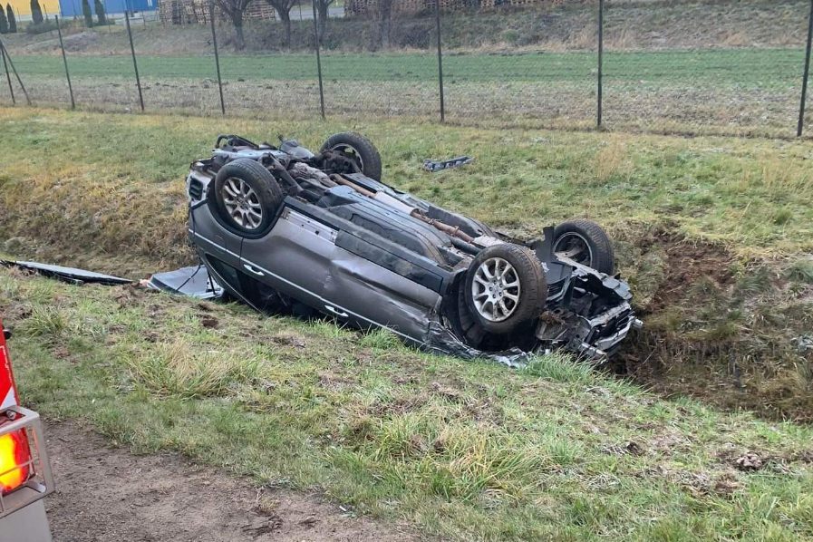 Wypadek na autostradzie. Lądował helikopter