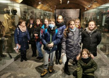 Poznawali Polskę. Uczniowie Jedynki na wycieczce