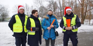 Odblaskowy Mikołaj. Akcja policji i starostwa