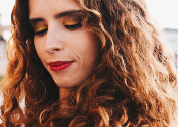 Czy tonikiem do twarzy można zmyć makijaż?