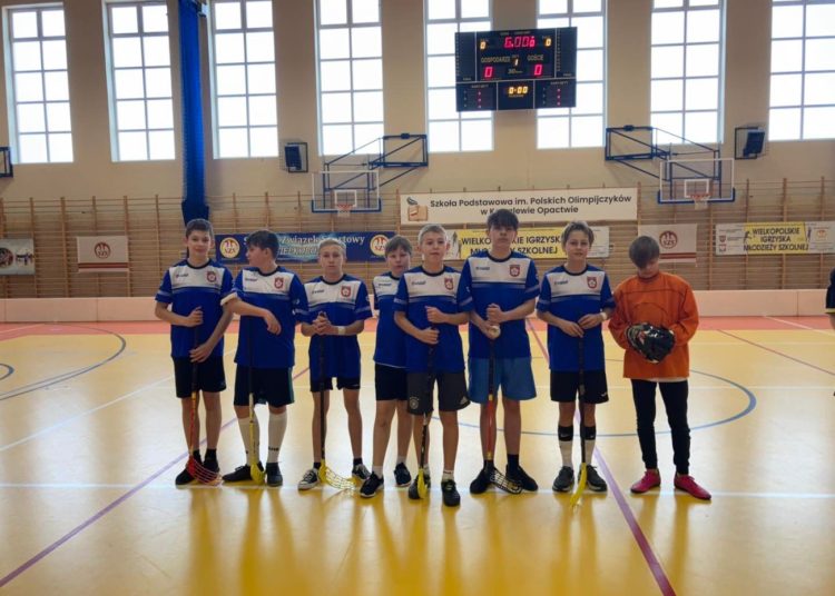 Rejonowy unihokej, powiatowy futsal