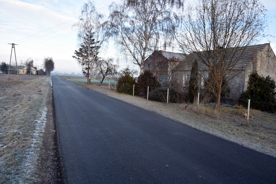 Strzałkowo: Nowe drogi oddane do użytku