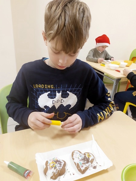 Przedświąteczne przygotowania w świetlicy