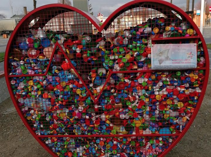 W Lądku zbierali nakrętki dla Liwki i Tymka