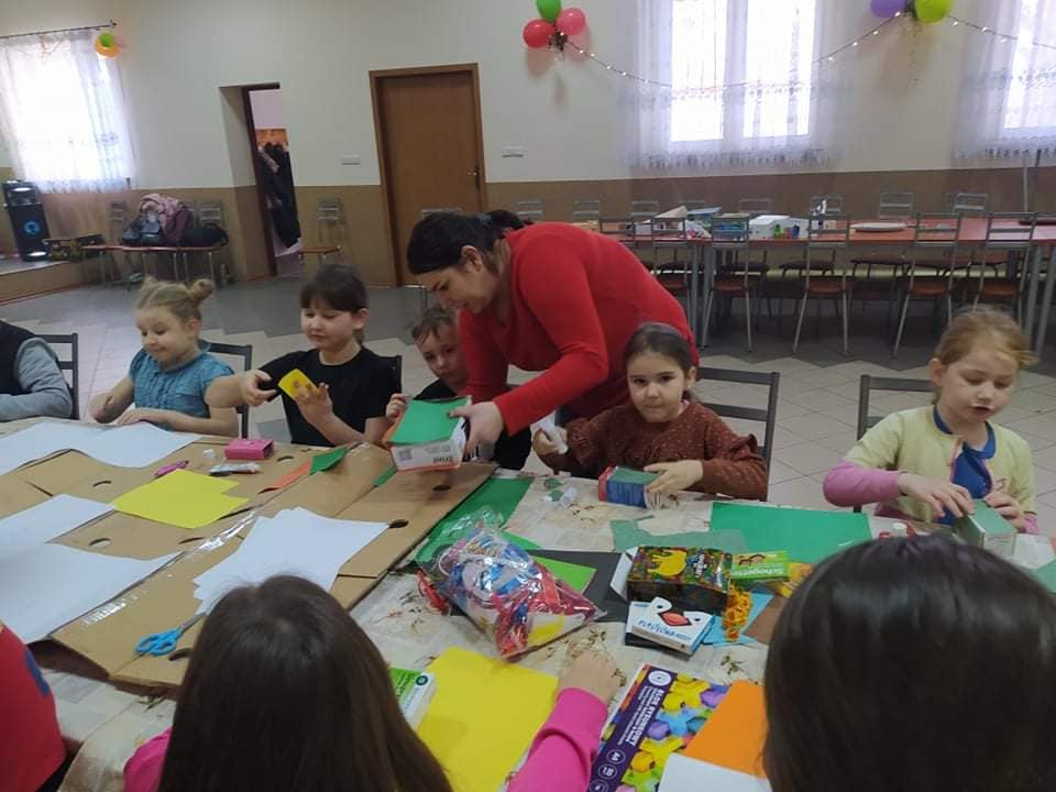 Panie z KGW w Gółkowie dla dzieci