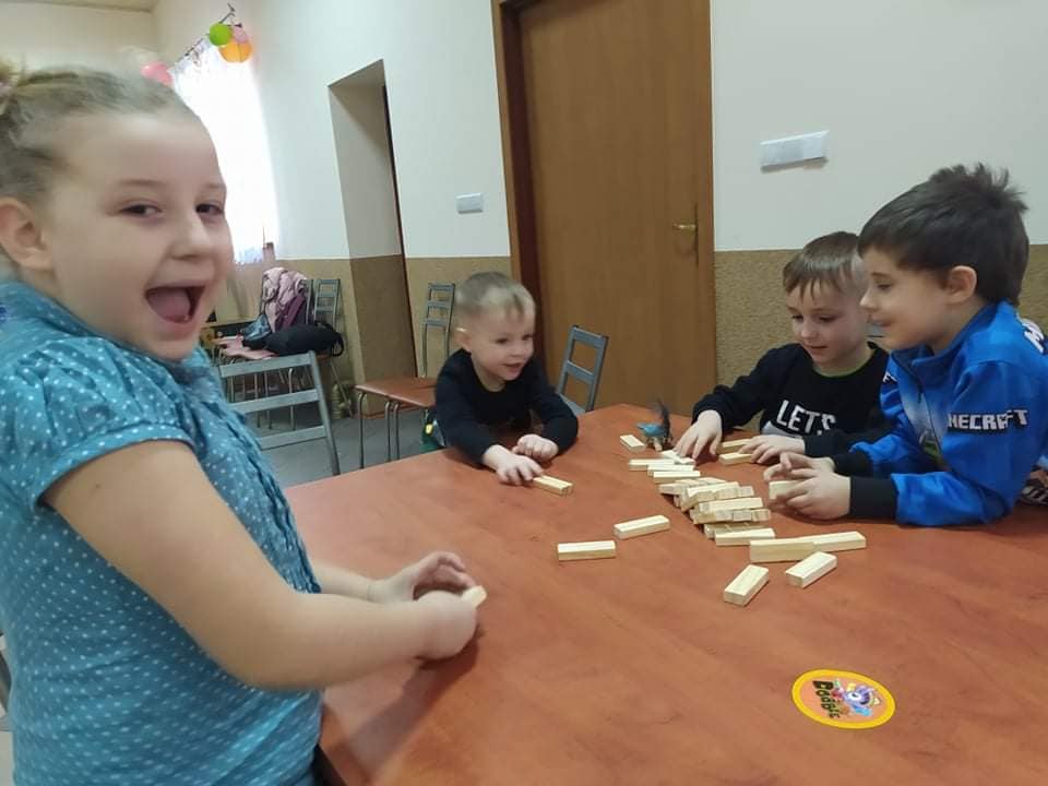 Panie z KGW w Gółkowie dla dzieci