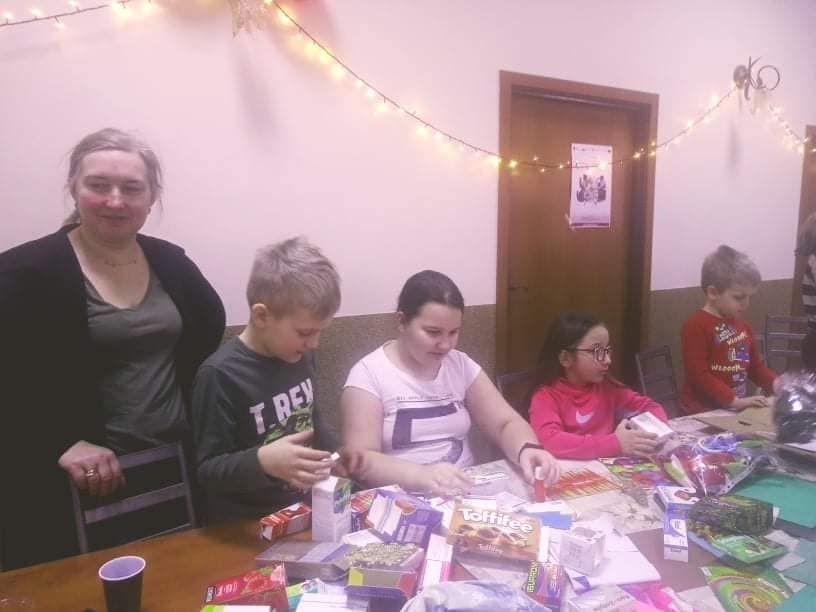 Panie z KGW w Gółkowie dla dzieci