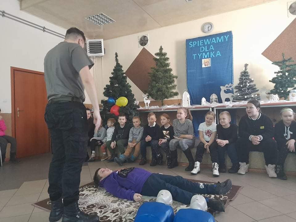 Panie z KGW w Gółkowie dla dzieci