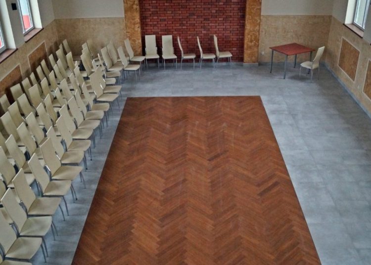 Sala w Kąpielu po remoncie