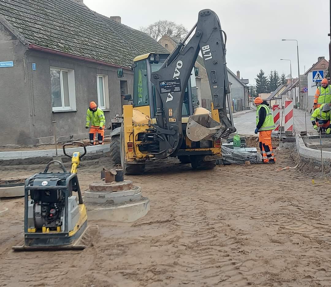 Rynek w Powidzu. Naliczyli kary. Nowy termin zakończenia inwestycji