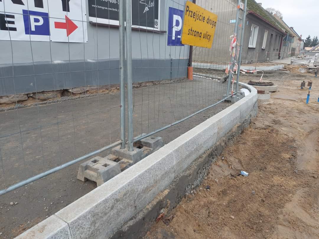 Rynek w Powidzu. Naliczyli kary. Nowy termin zakończenia inwestycji