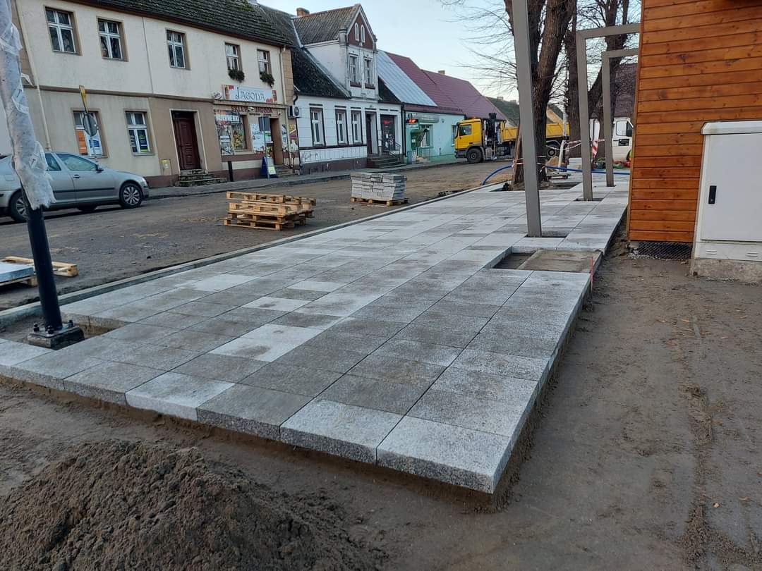 Rynek w Powidzu. Naliczyli kary. Nowy termin zakończenia inwestycji