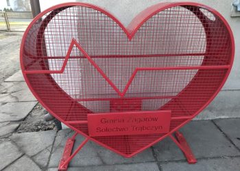 Serduszko na nakrętki stanęło w Trąbczynie