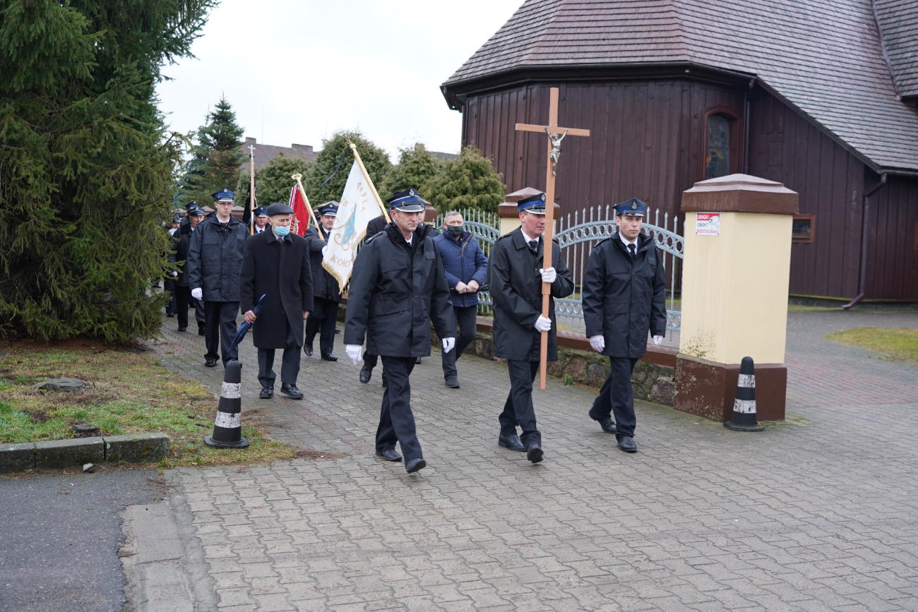 Pożegnali wieloletniego prezesa OSP Babin GALERIA ZDJĘĆ