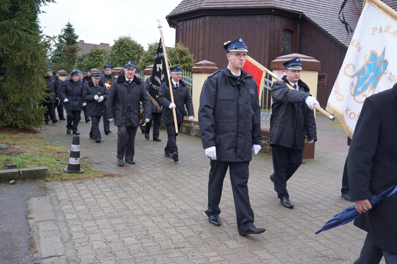 Pożegnali wieloletniego prezesa OSP Babin GALERIA ZDJĘĆ
