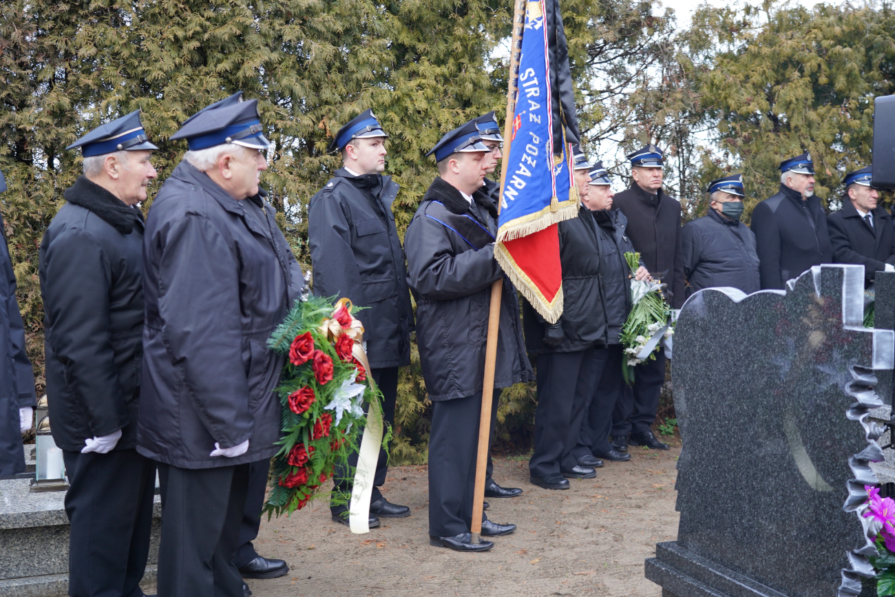 Pożegnali wieloletniego prezesa OSP Babin GALERIA ZDJĘĆ