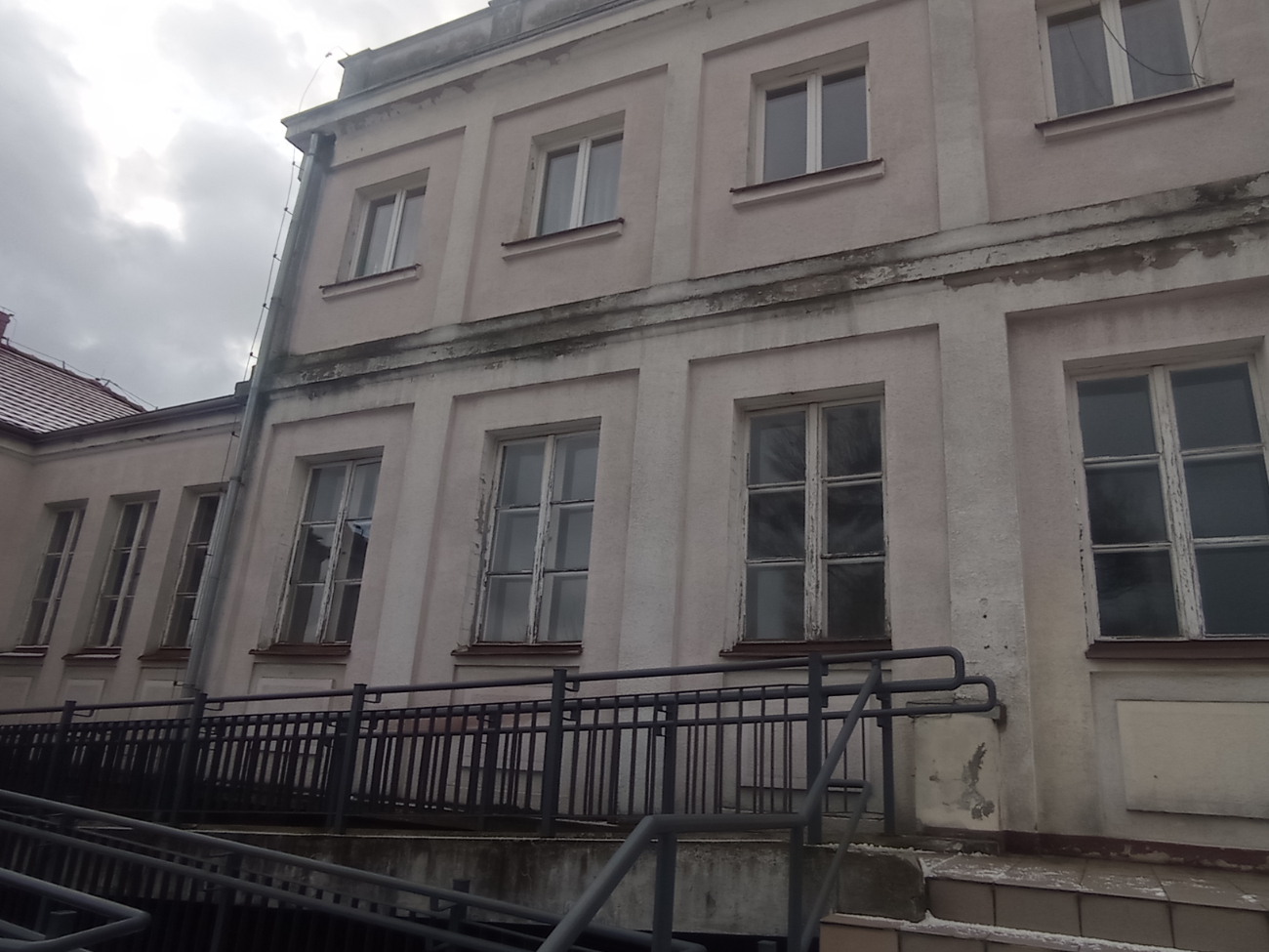 Dworzec w Słupcy. Pociąg już dawno odjechał… GALERIA ZDJĘĆ