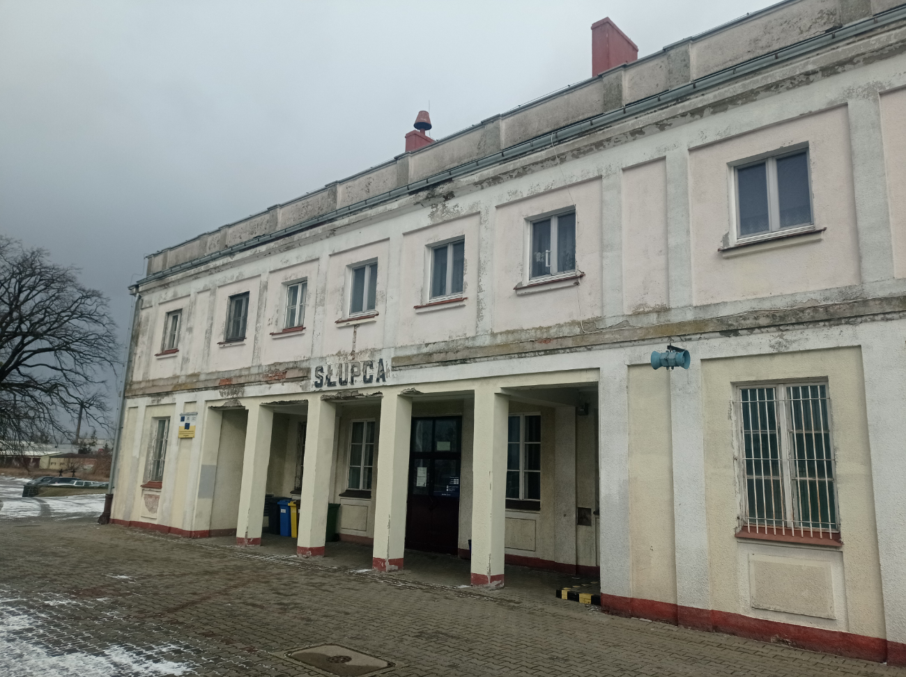 Dworzec w Słupcy. Pociąg już dawno odjechał… GALERIA ZDJĘĆ