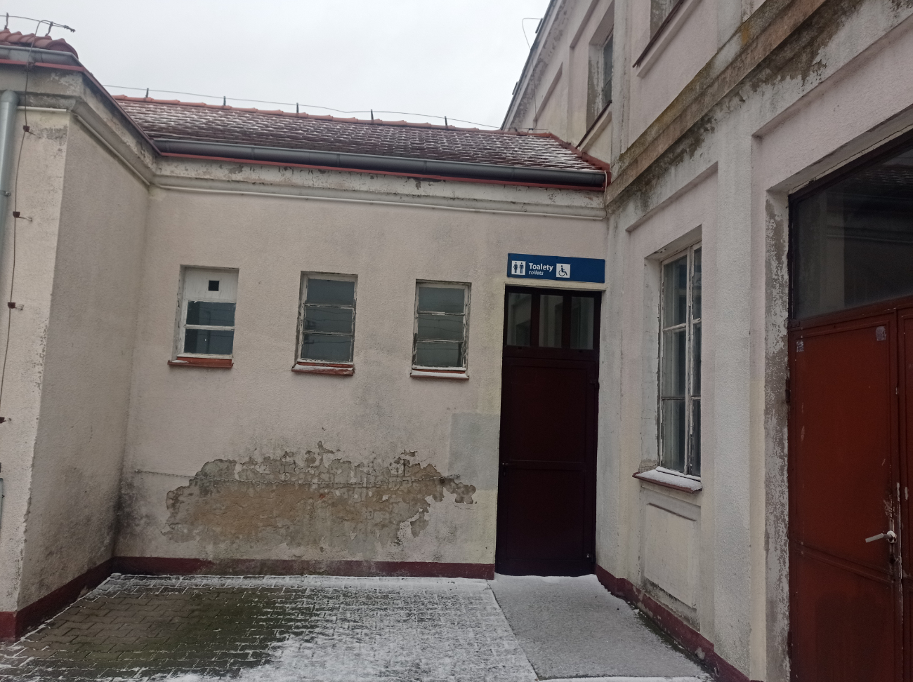 Dworzec w Słupcy. Pociąg już dawno odjechał… GALERIA ZDJĘĆ