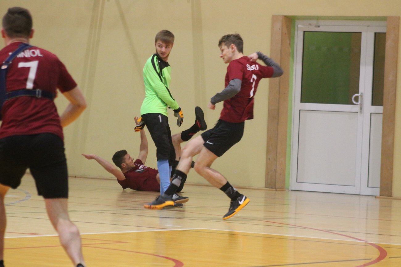 Sześć trafień Motokliniki