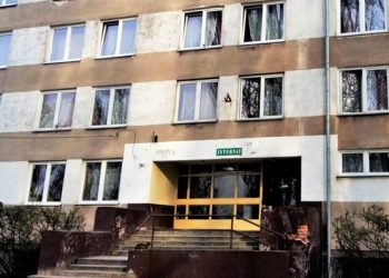 Dom Dziecka w Strzałkowie. Dwie oferty