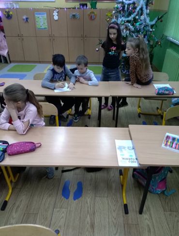 „Czytam z klasą – lekturki spod chmurki” w Drążnej