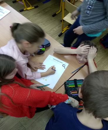 „Czytam z klasą – lekturki spod chmurki” w Drążnej