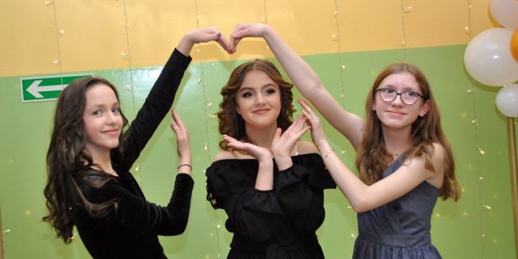 Studniówka w Drążnej. Zobacz zdjęcia