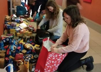 W Strzałkowie zbierają pieniądze i żywność dla Ukraińców