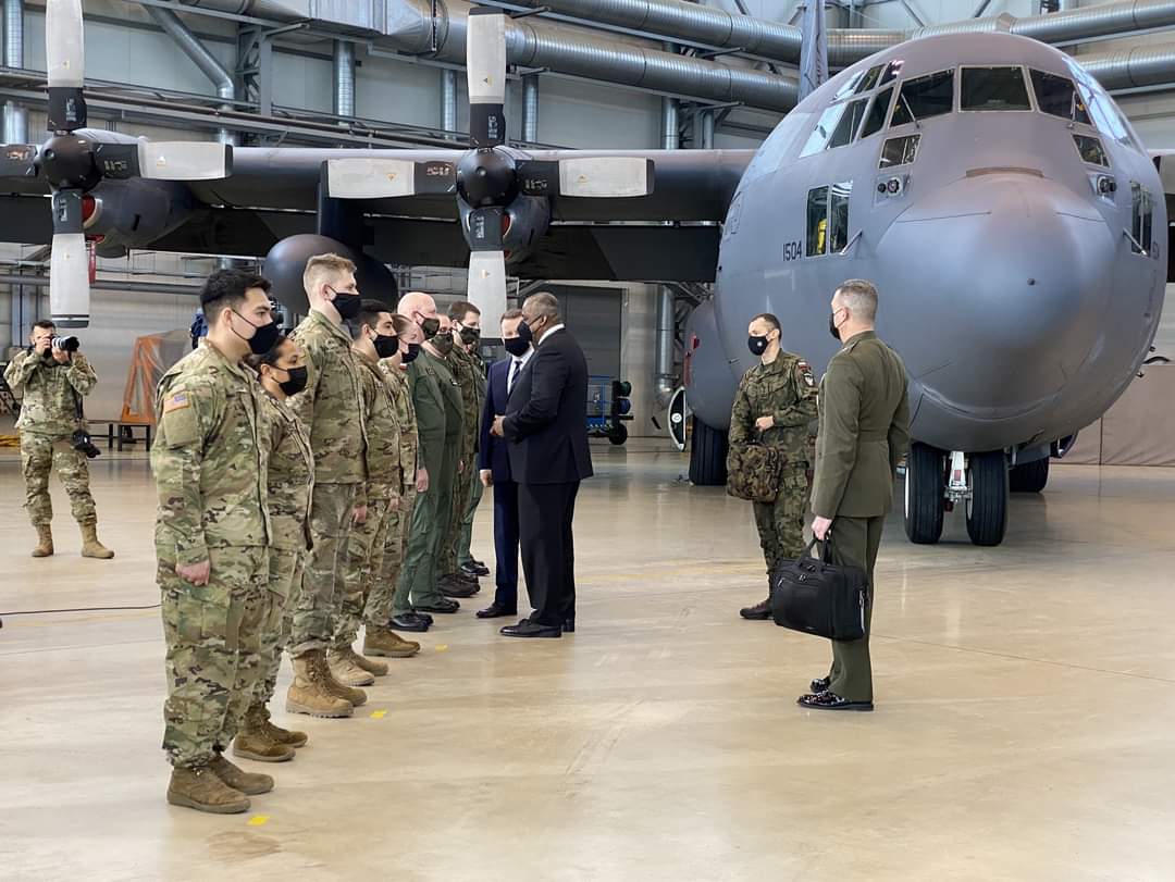 Sekretarz obrony USA wizytował Powidz