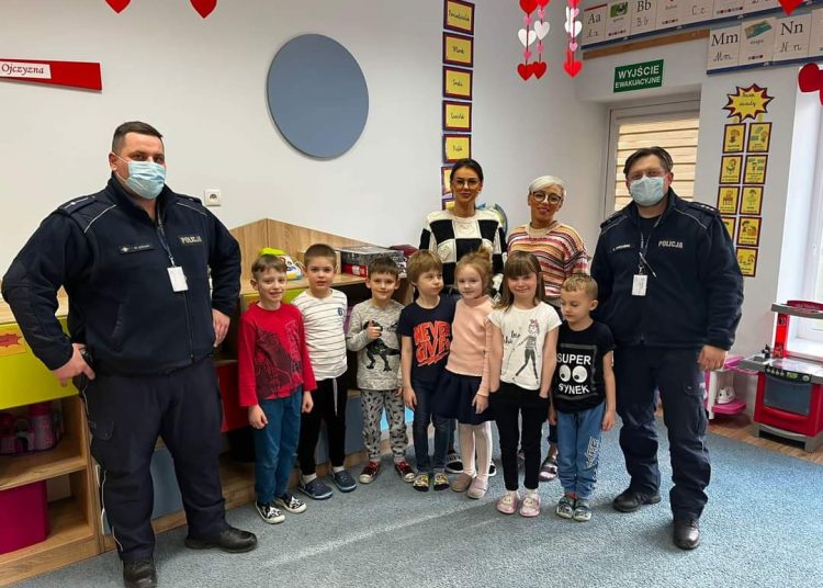 Dzielnicowy u przedszkolaków