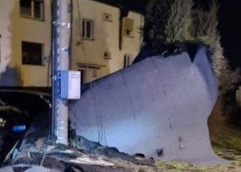 Wiatr znowu zrywał dachy