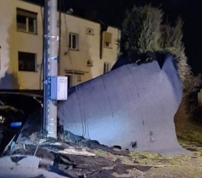 Wiatr znowu zrywał dachy