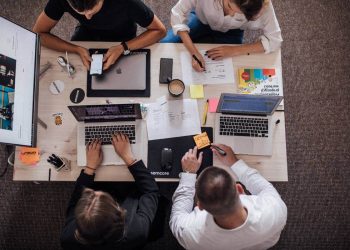 Na czym opiera się nowoczesny marketing internetowy?