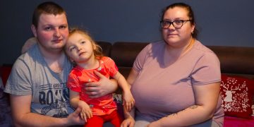 Maja ma szansę chodzić. Pomóżmy spełnić marzenie młodej rodziny