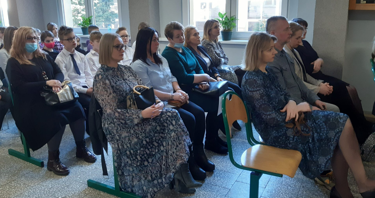 Najlepsi uczniowie ze stypendiami