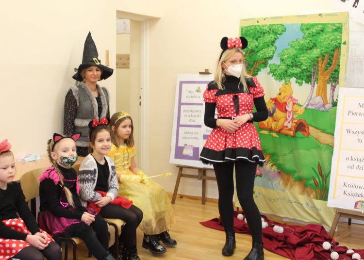 Pasowanie na czytelnika w Jedynce