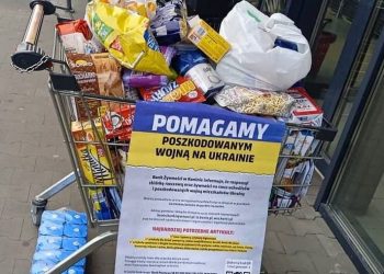 Wolontariusze ze Strzałkowa wspierają Bank Żywności