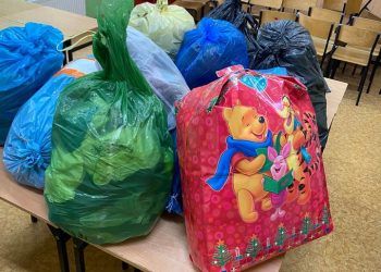 Pomagają uczniowie Drążnej