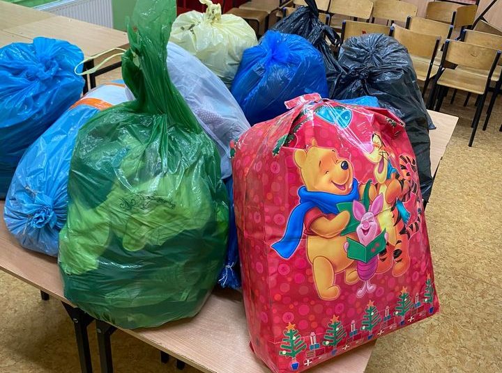 Pomagają uczniowie Drążnej