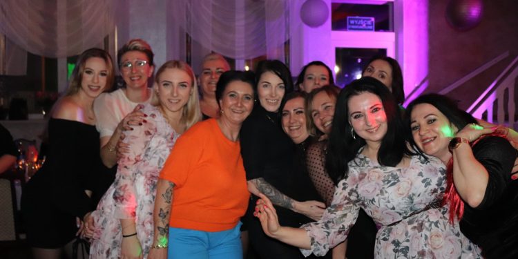 Blisko 90 pań świętowało w Kamieniu ZDJĘCIA