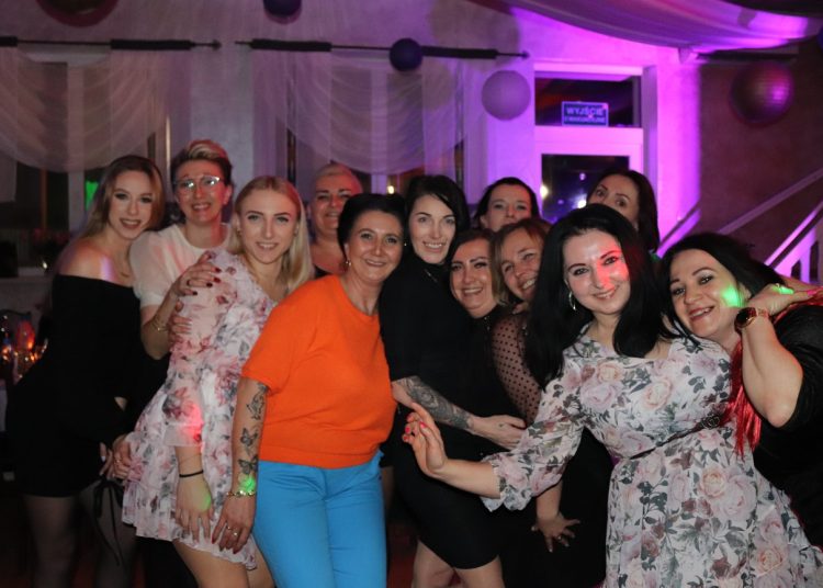 Blisko 90 pań świętowało w Kamieniu ZDJĘCIA